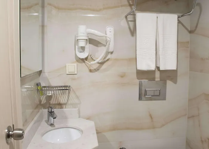 Alpinn Due 호텔 4*