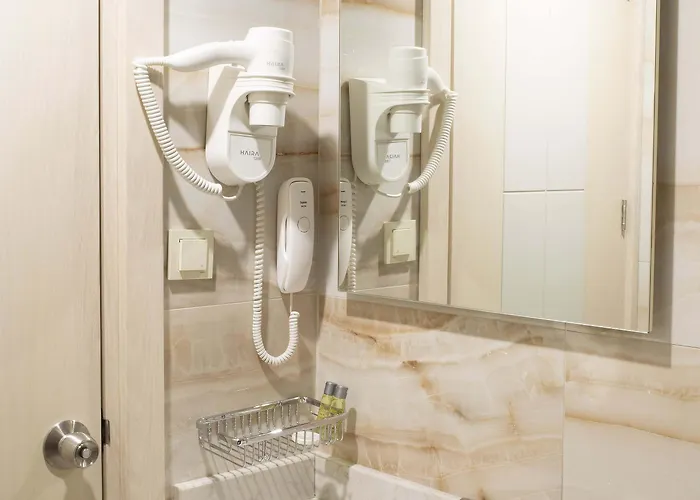 호텔 Alpinn Due 4*